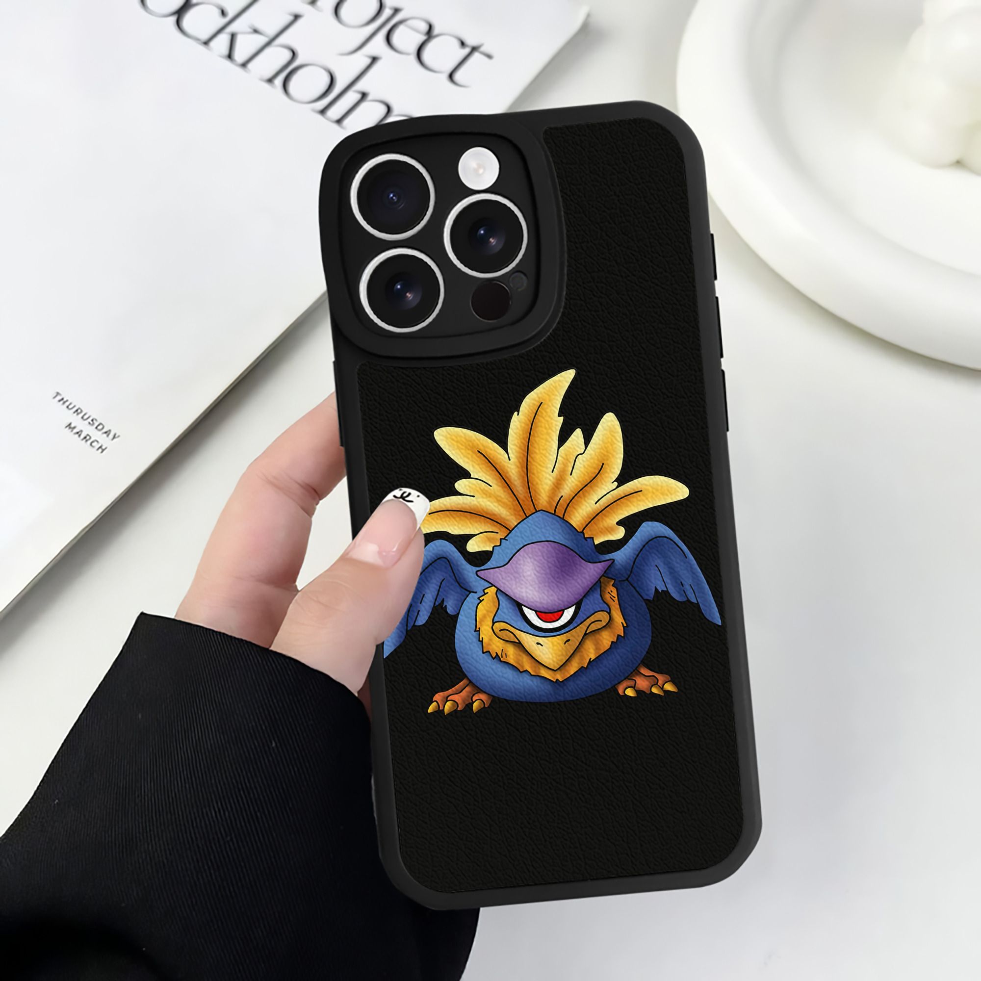 （画像用） ドラゴンクエスト Doragon Kuesuto Dragon Quest 【iPhone 16シリーズ対応】シリコンスマホケース（レザー調） 材質：シリコン